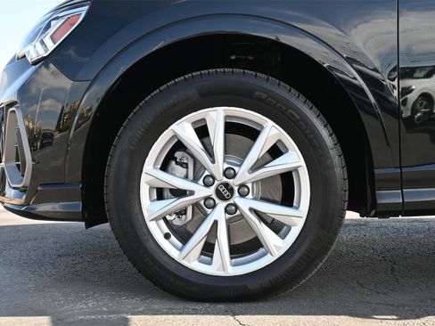 Certified 2025 Audi Q3 2.0T Premium Plus w/ Premium Plus Package image 26