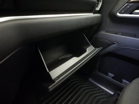 Used 2025 GMC Sierra 1500 Elevation image 29