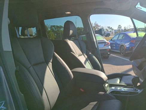 Certified 2025 Subaru Ascent Limited w/ Popular Package #2 image 27