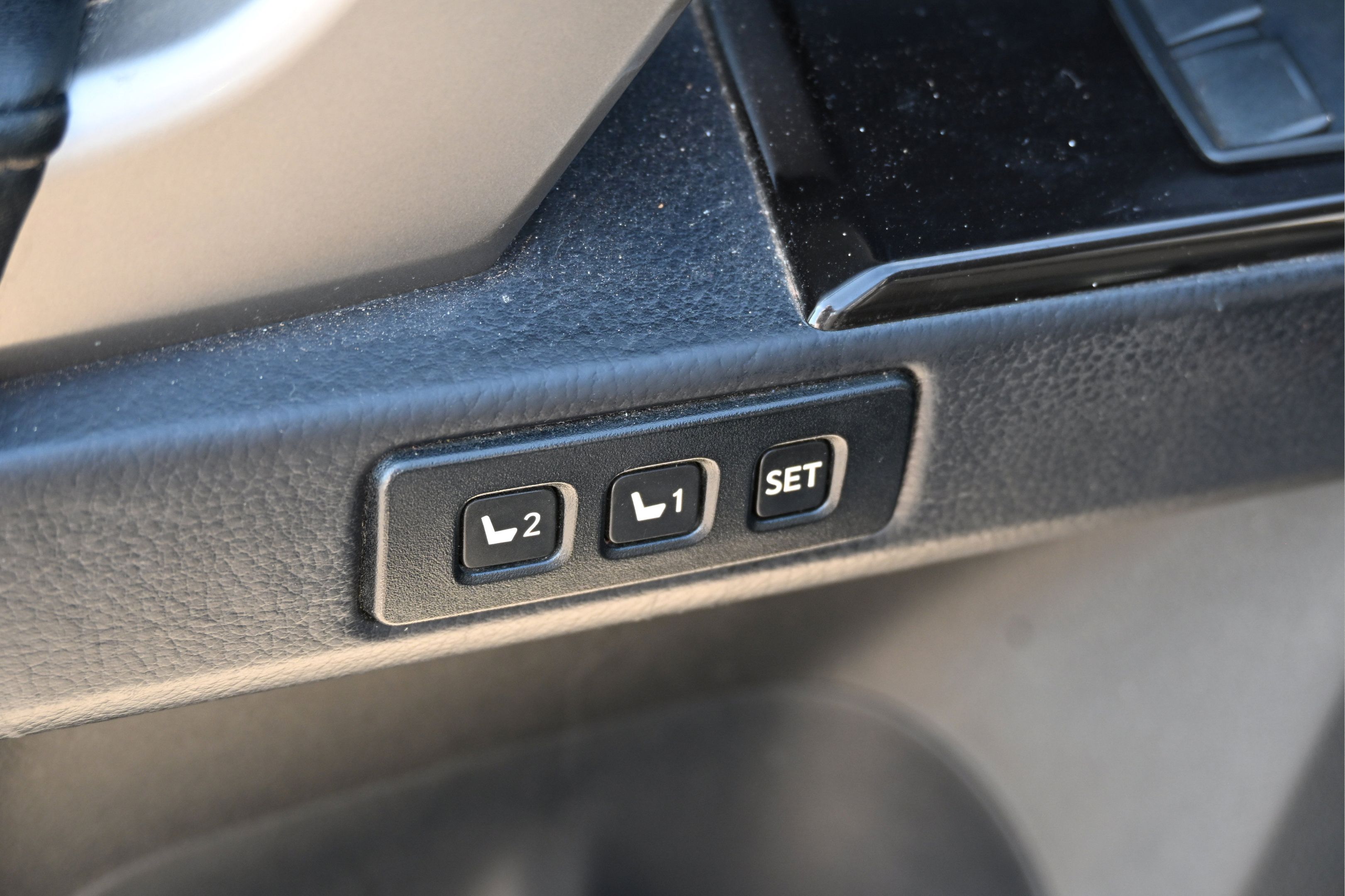 Used 2018 Lexus GX 460 w/ Navigation Package AWD/4WD image 17
