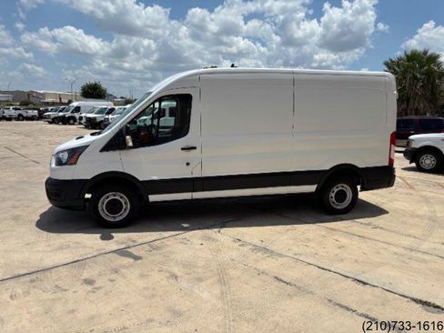 Used 2023 Ford Transit 250 Medium Roof RWD image 4