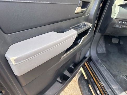 Used 2025 Toyota Tundra Limited w/ Power Package image 27