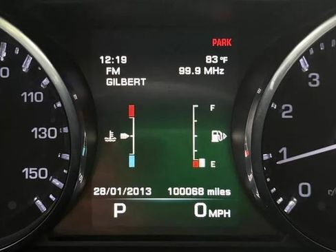 Used 2016 Land Rover Discovery Sport SE image 10