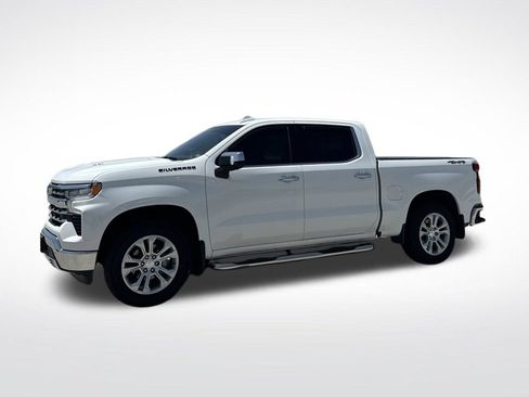 Used 2022 Chevrolet Silverado 1500 LTZ w/ Technology Package AWD/4WD image 36