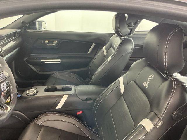 Used 2021 Ford Mustang Shelby GT500 w/ Technology Package RWD image 14