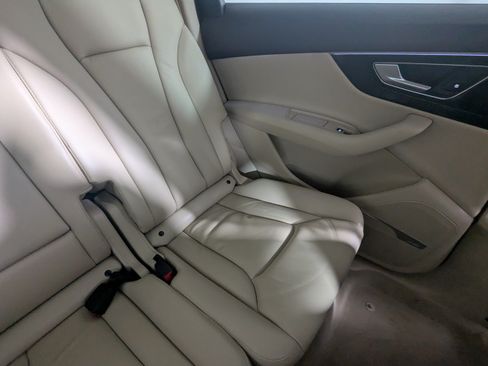 Used 2019 Audi Q7 3.0T Premium Plus w/ Premium Plus Package AWD/4WD image 14