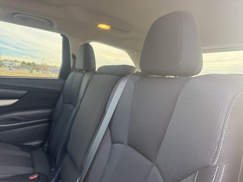 Used 2022 Subaru Ascent Premium w/ Convenience Package image 15