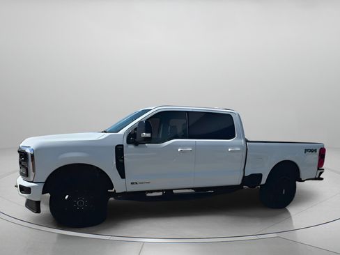 New 2025 Ford F250 Lariat w/ Lariat Ultimate Package image 14