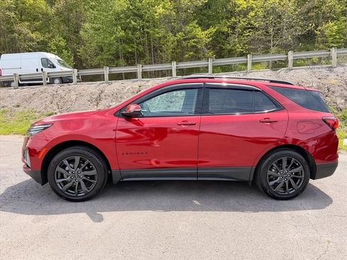 Used 2024 Chevrolet Equinox RS w/ RS Leather Package AWD/4WD image 4