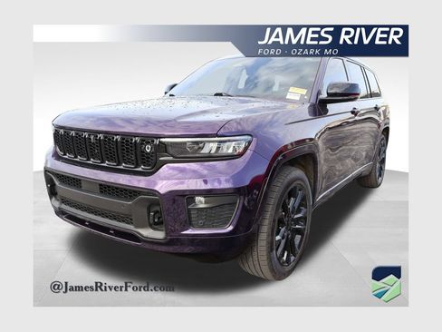 Used 2022 Jeep Grand Cherokee L Overland w/ Advanced Protech Group III AWD/4WD image 1