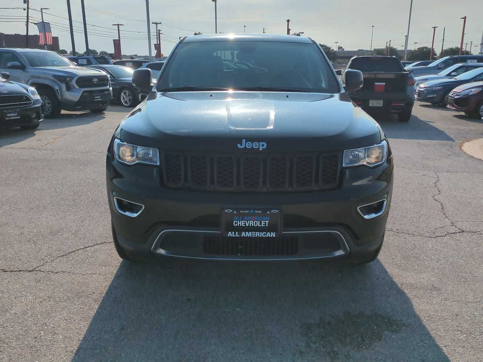 Used 2019 Jeep Grand Cherokee Limited AWD/4WD image 3