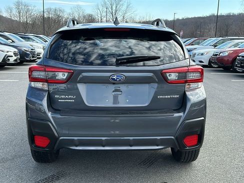 Used 2021 Subaru Crosstrek 2.0i Premium image 5