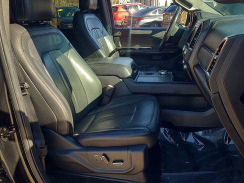 Used 2018 Ford Expedition Limited w/ Equipment Group 301A image 20