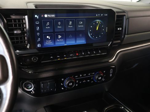 Used 2022 Chevrolet Silverado 1500 ZR2 w/ Technology Package AWD/4WD image 5