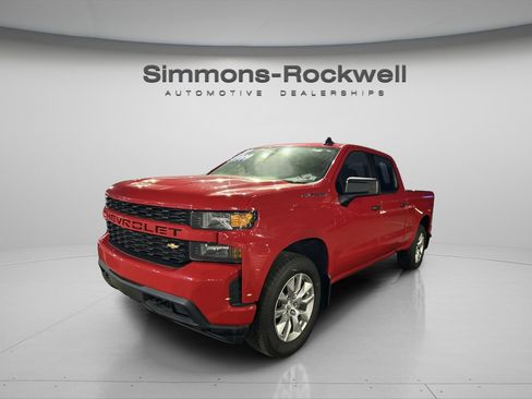 Used 2022 Chevrolet Silverado 1500 Custom image 4