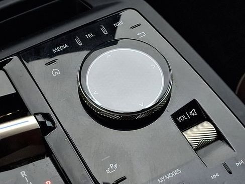 Used 2024 BMW iX xDrive50 w/ Premium Package image 30