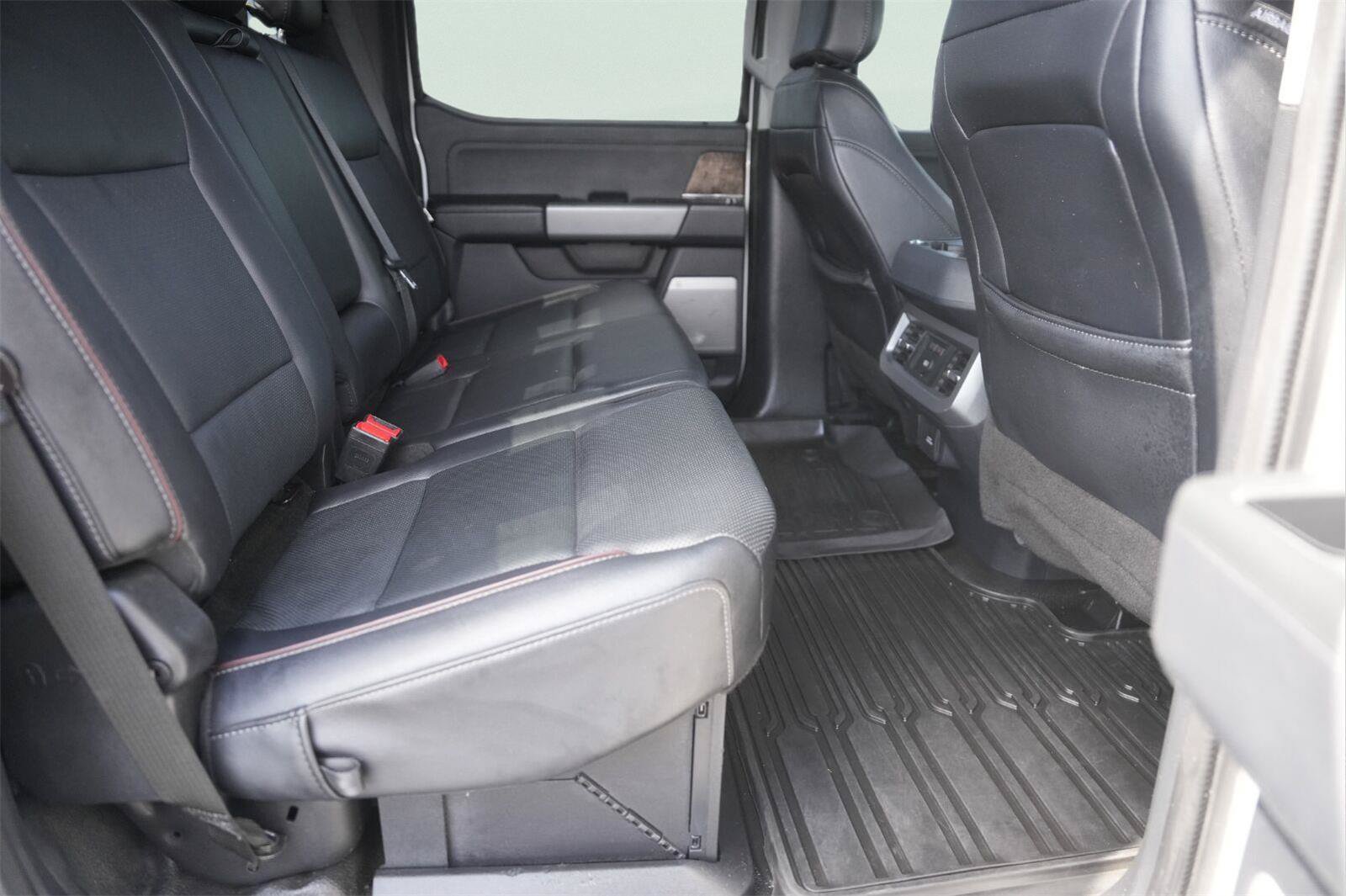 Used 2023 Ford F450 Lariat w/ Camper Package AWD/4WD image 16