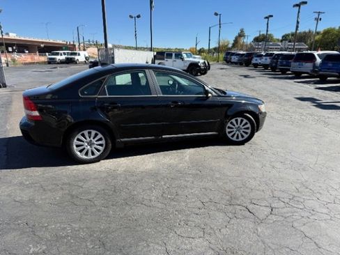 Used 2005 Volvo S40 2.4i image 32