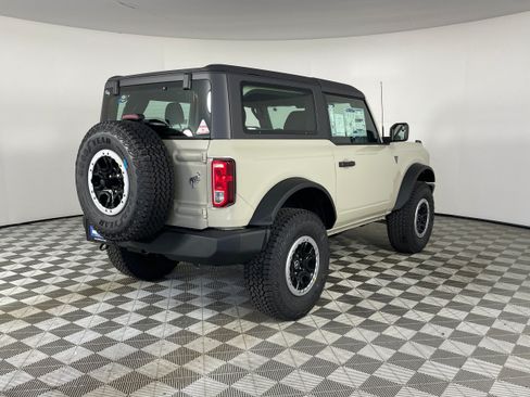 New 2026 Ford Bronco 2-Door w/ Sasquatch Package AWD/4WD image 9