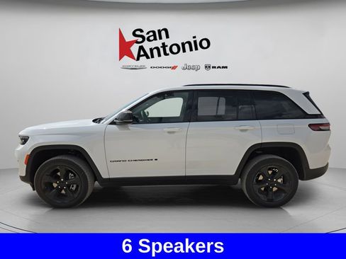 New 2025 Jeep Grand Cherokee Altitude RWD image 5