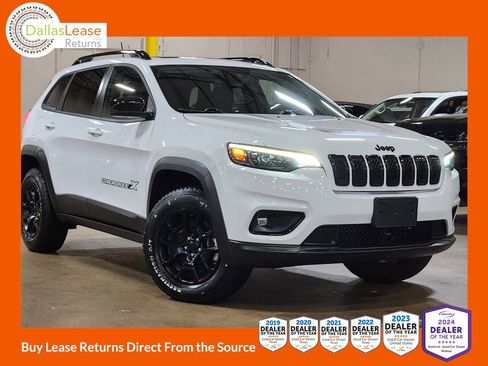 Used 2022 Jeep Cherokee Latitude w/ Sun & Sound Group image 1