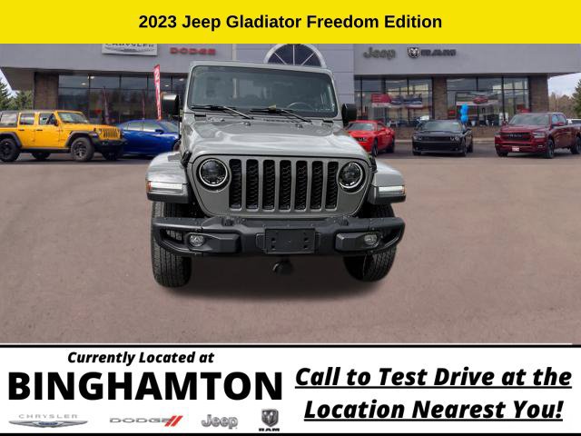 Used 2023 Jeep Gladiator Sport AWD/4WD image 2