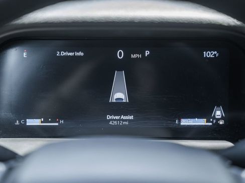 Used 2024 Jeep Grand Cherokee Altitude image 39