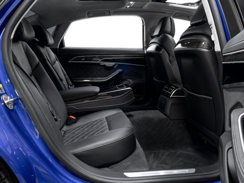 Used 2023 Audi S8 4.0T quattro image 23