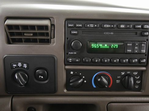 Used 2003 Ford F350 Lariat image 23