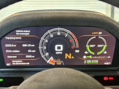Used 2022 McLaren 765LT image 25