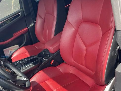 Used 2019 Porsche Macan S AWD/4WD image 9