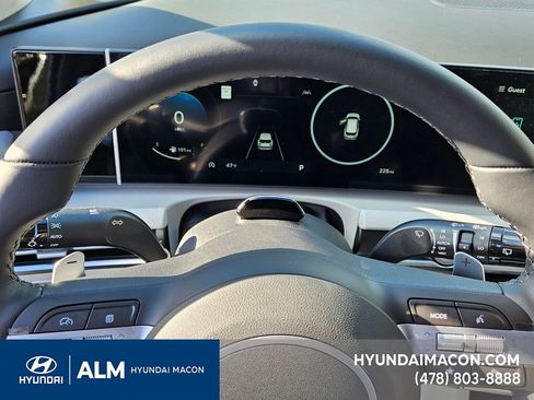 New 2025 Hyundai Tucson Limited image 21