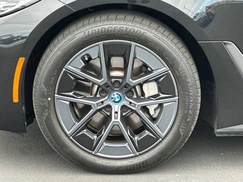Used 2023 BMW i4 eDrive35 w/ Premium Package RWD image 29