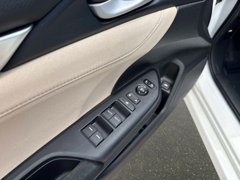 Used 2020 Honda Civic EX image 16