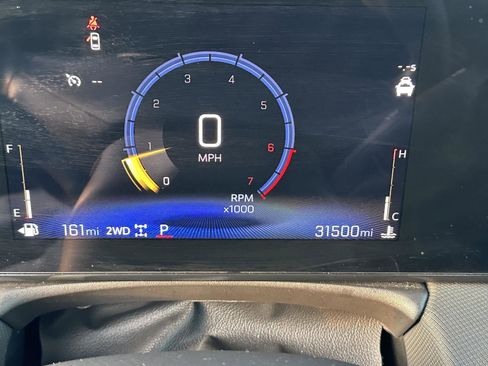 Used 2025 Chevrolet TrailBlazer LT AWD/4WD image 28