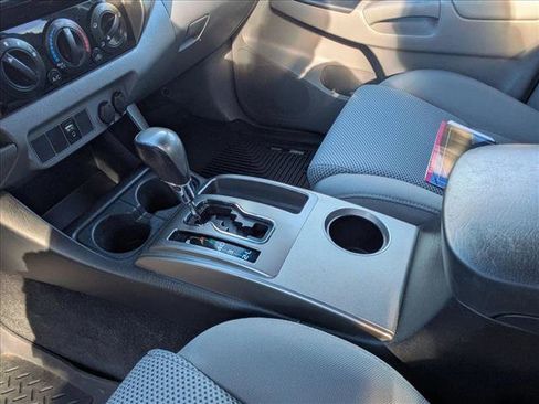 Used 2014 Toyota Tacoma 4x4 Access Cab V6 image 16