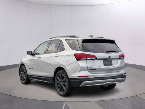 Used 2022 Chevrolet Equinox RS w/ RS Leather Package FWD image 3