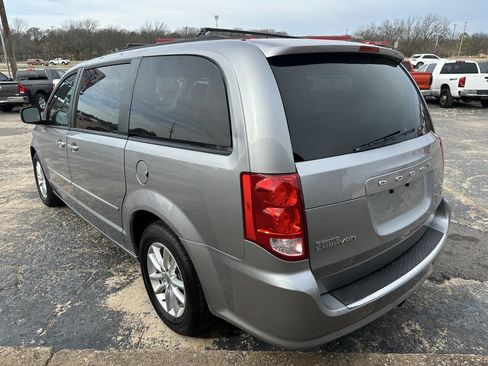 Used 2016 Dodge Grand Caravan SXT w/ Rear Park Assist Package image 7