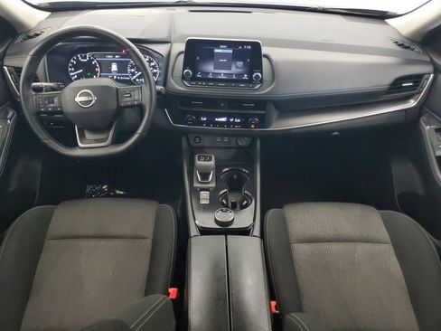 Used 2025 Nissan Rogue SV AWD/4WD image 14