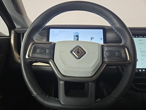 Used 2024 Rivian R1S Adventure AWD/4WD image 28