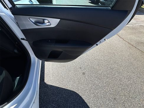 Used 2024 Kia Forte LXS image 16