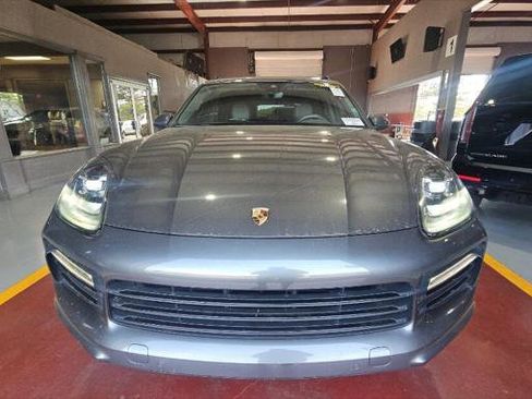 Used 2019 Porsche Cayenne image 24