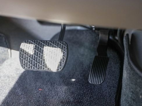 Used 2017 Mercedes-Benz Sprinter 3500 image 61