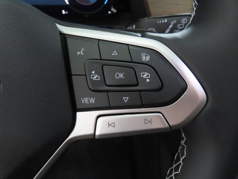 New 2026 Volkswagen Atlas SE image 15