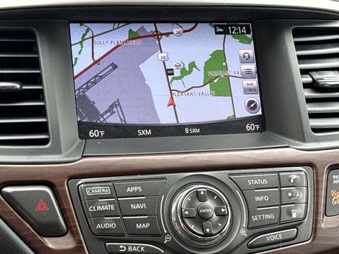 Used 2018 Nissan Pathfinder Platinum image 25