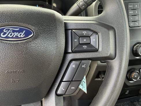 Used 2022 Ford F250 XL w/ Power Equipment Group AWD/4WD image 16
