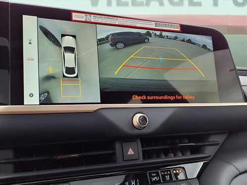 New 2025 Toyota Crown Platinum image 16