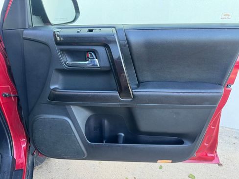 Used 2015 Toyota 4Runner Trail Premium AWD/4WD image 17