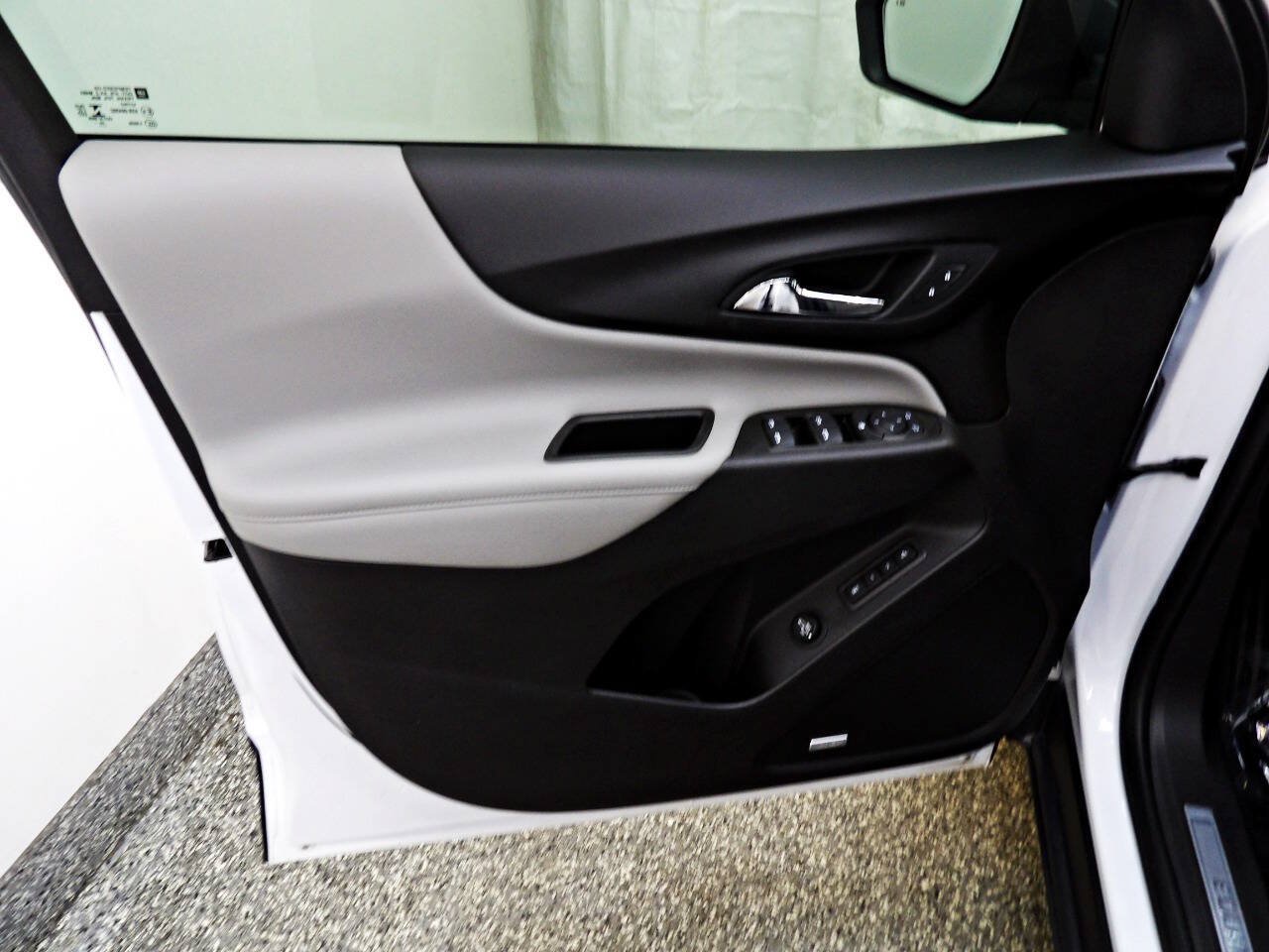 Used 2021 Chevrolet Equinox Premier FWD image 7
