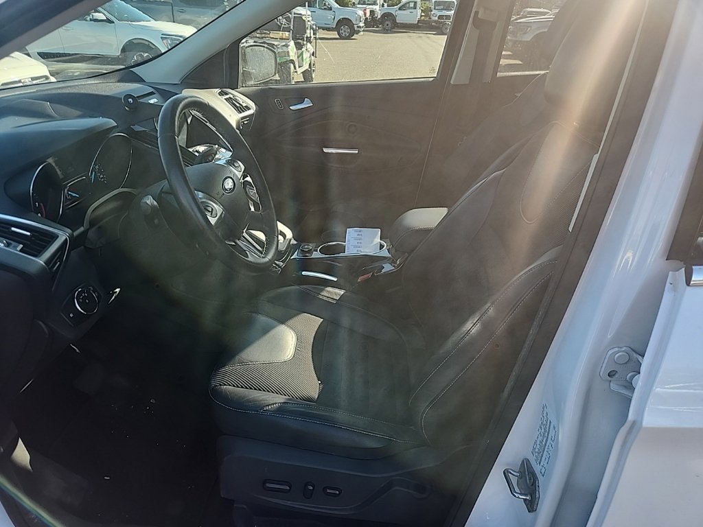 Used 2013 Ford Escape Titanium w/ Parking Technology Pkg AWD/4WD image 18